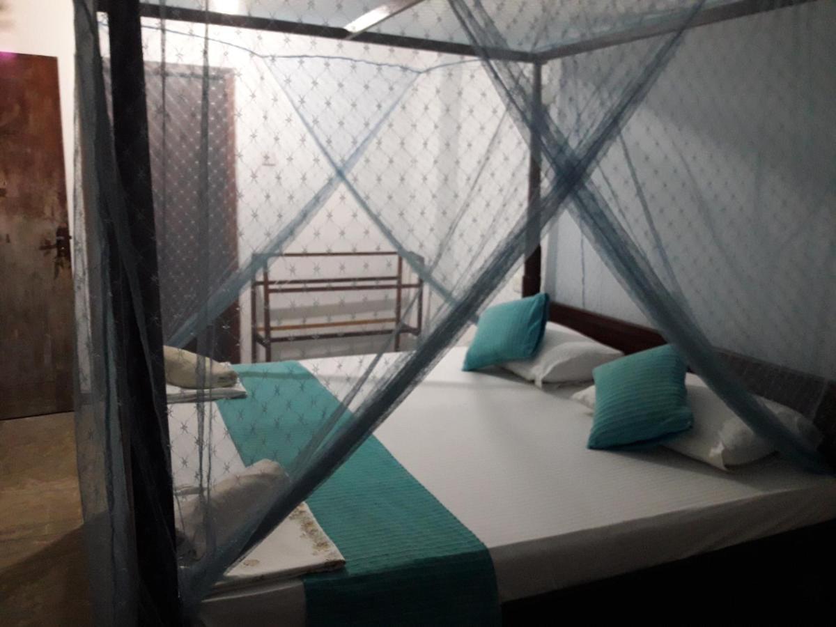 Sea Front Hikkaduwa 아파트 외부 사진