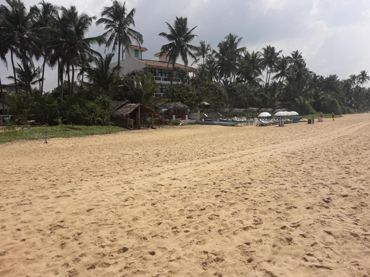 Sea Front Hikkaduwa 아파트 외부 사진